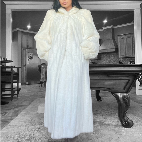 SOLD - Picture 3 of 16